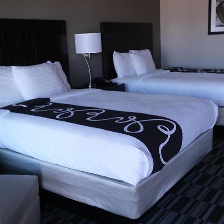 Catoosa Inn & Suites 外观 照片