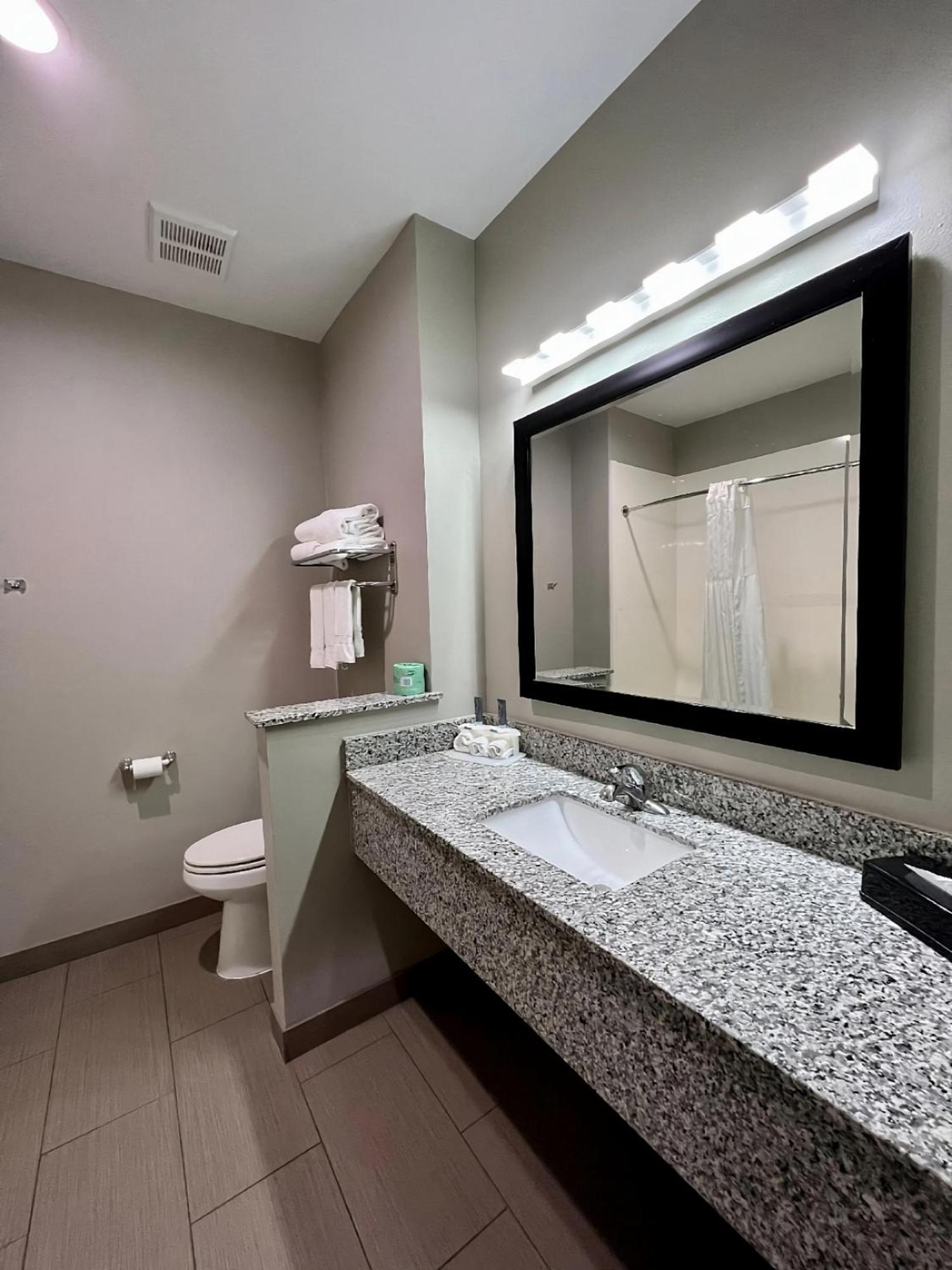 Catoosa Inn & Suites 外观 照片