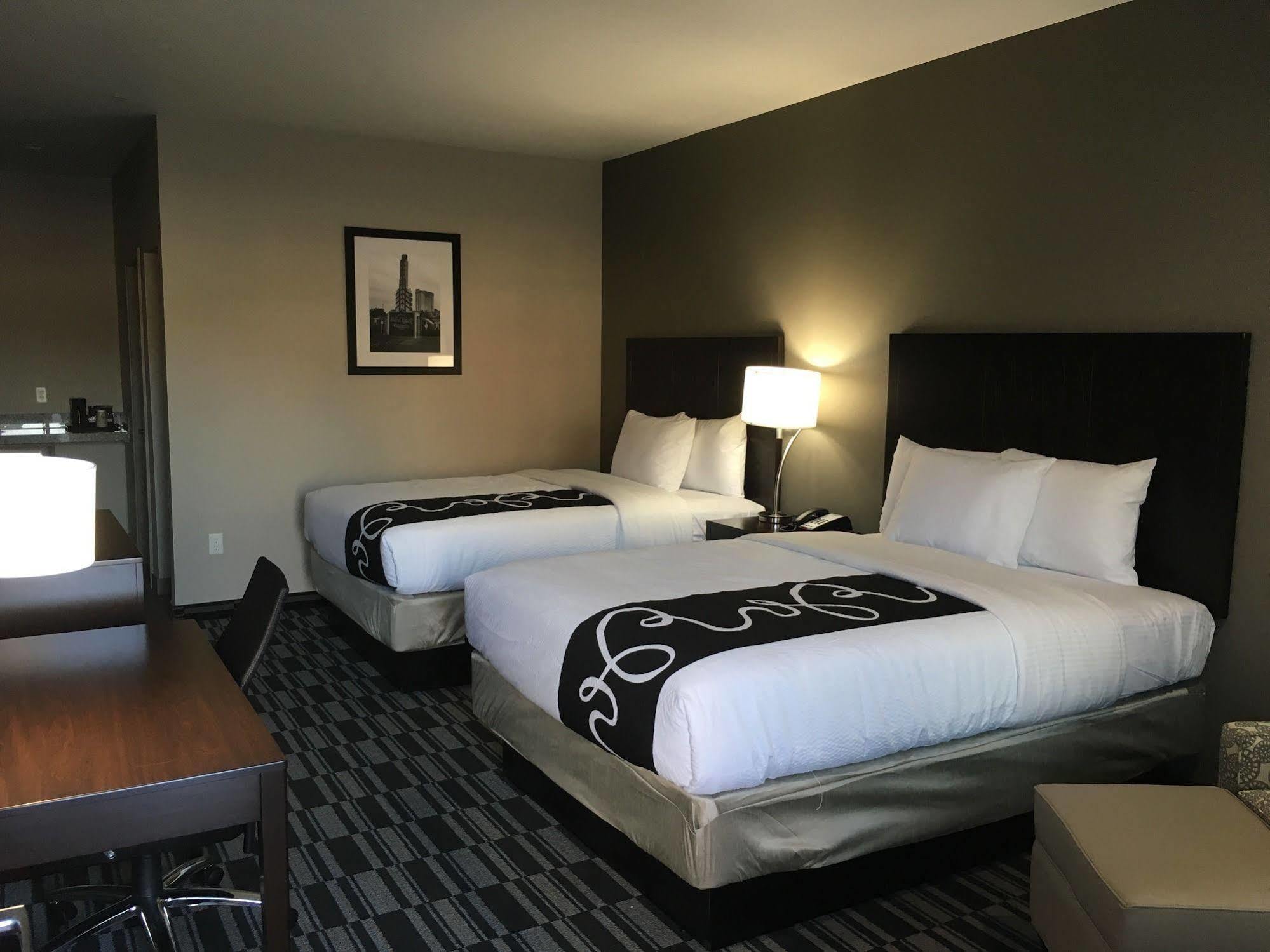 Catoosa Inn & Suites 外观 照片