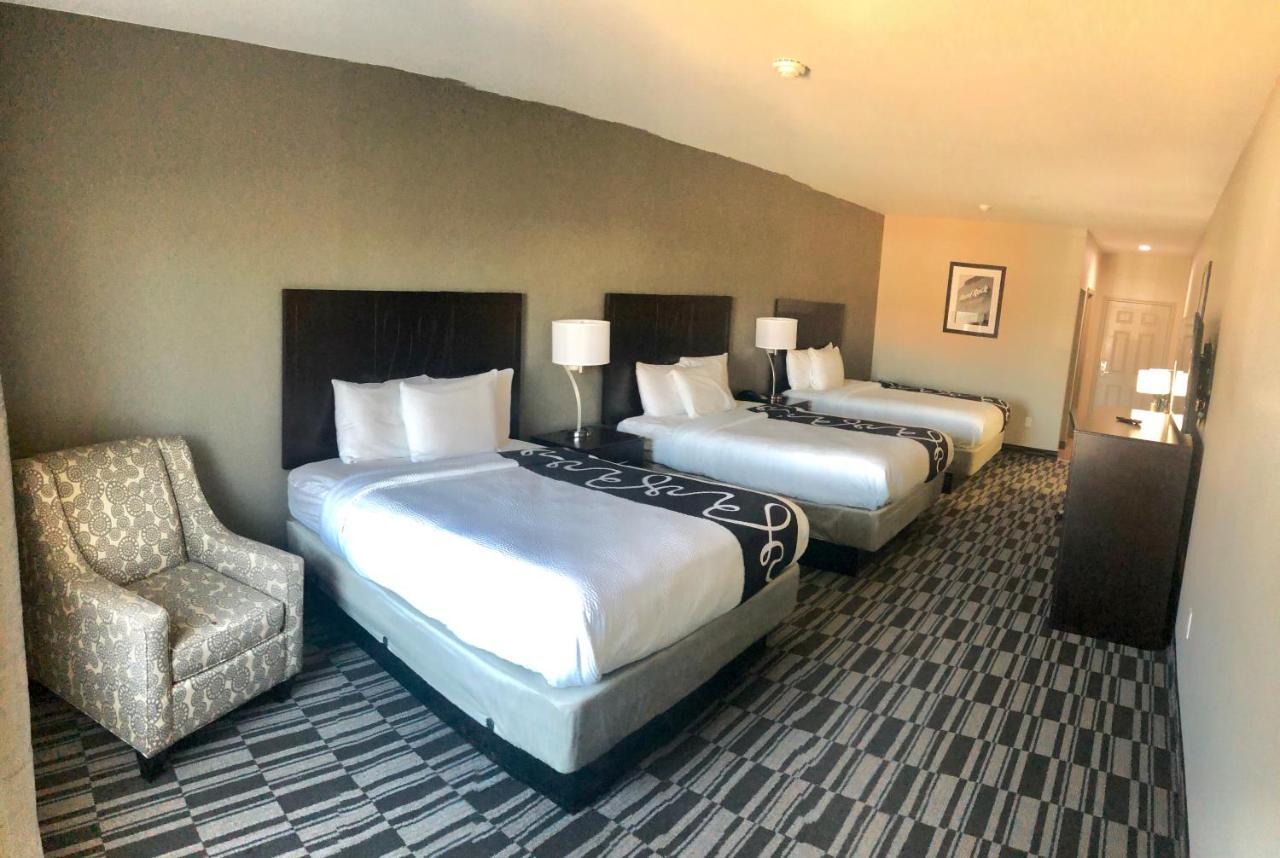 Catoosa Inn & Suites 外观 照片