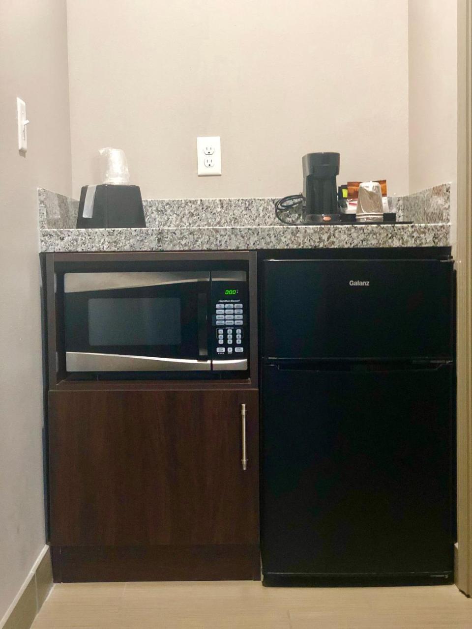 Catoosa Inn & Suites 外观 照片